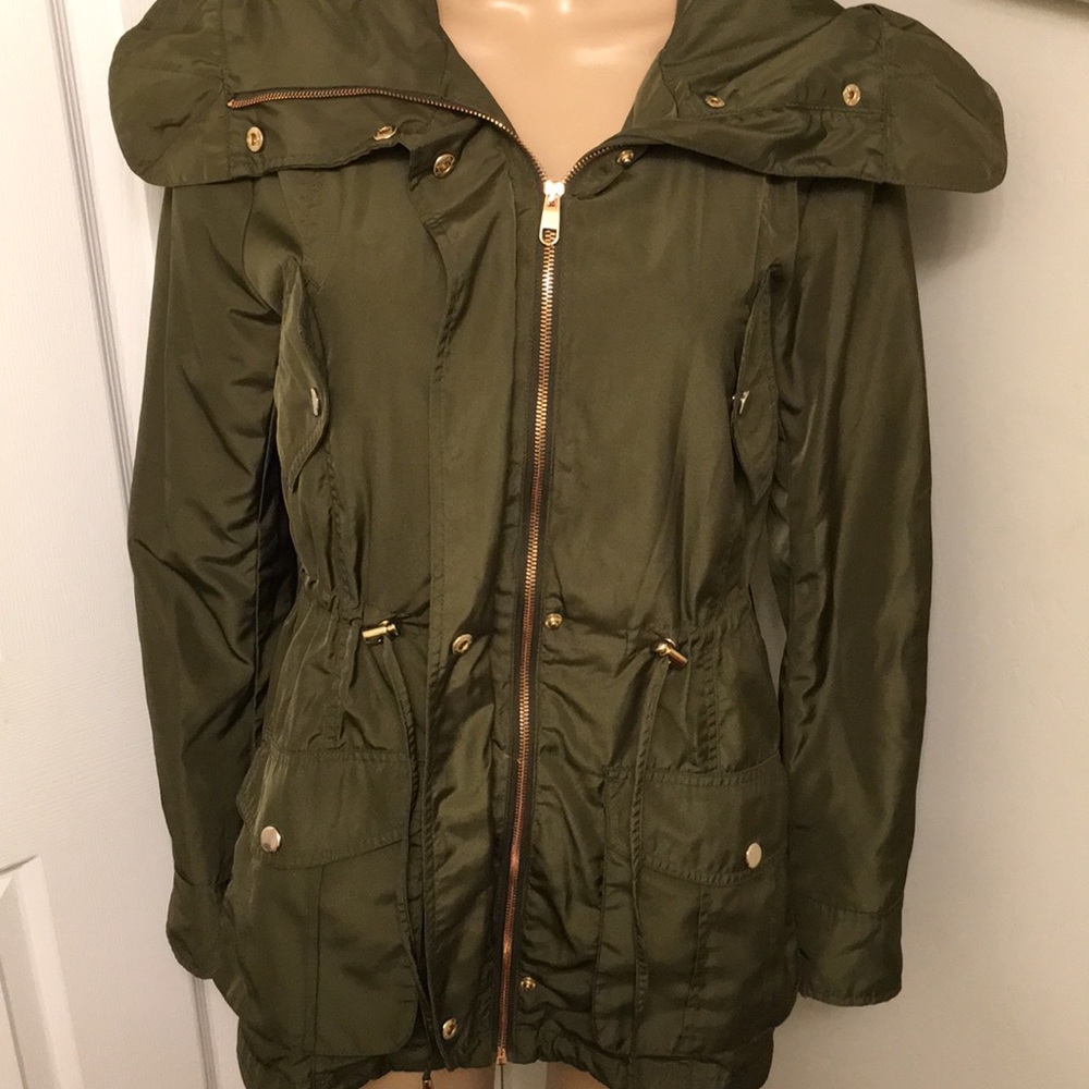 NWOT CB Green Outwear Trench Coat Hoodie. Size: M - Picture 5 of 8